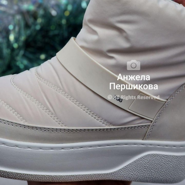 UGG Ash Inflated Boot - White