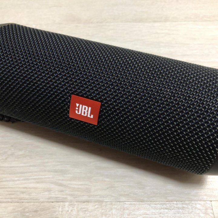 JBL Flip 4 Black (оригинальная)