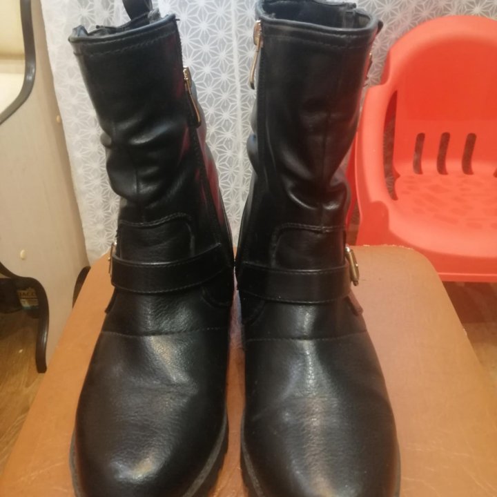 Зимние ботинки