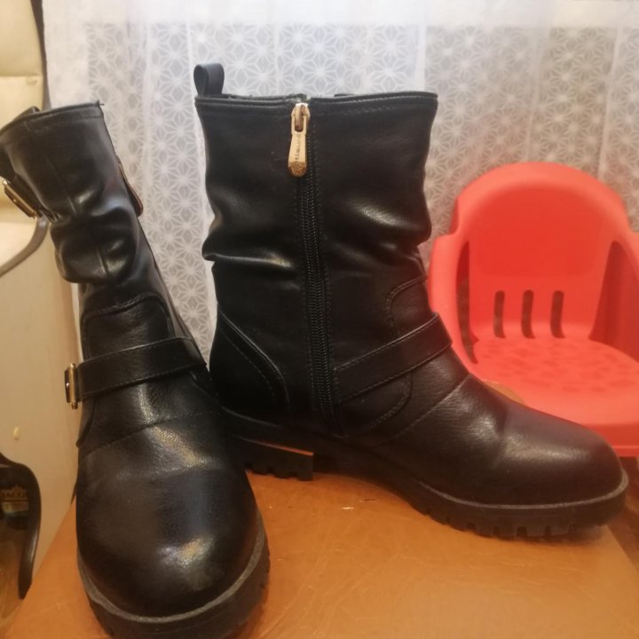 Зимние ботинки