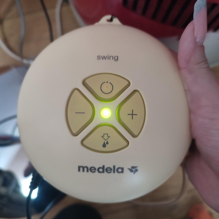 Молокоотсос электрический Medela Swing Single