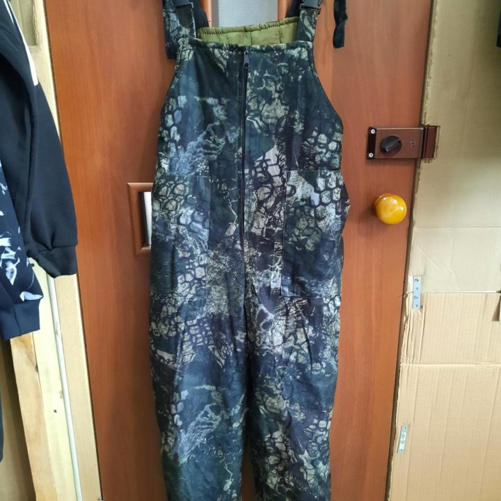 Куртка со штанами .