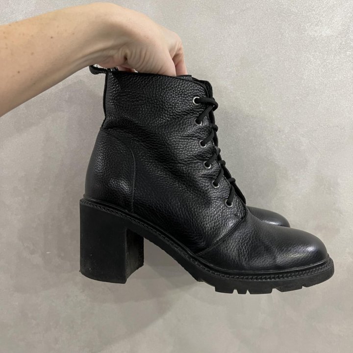 Ботинки 39