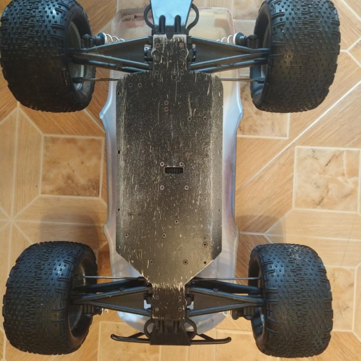 Радиоуправляемая модель Kyosho DMT VE 1:10 4WD