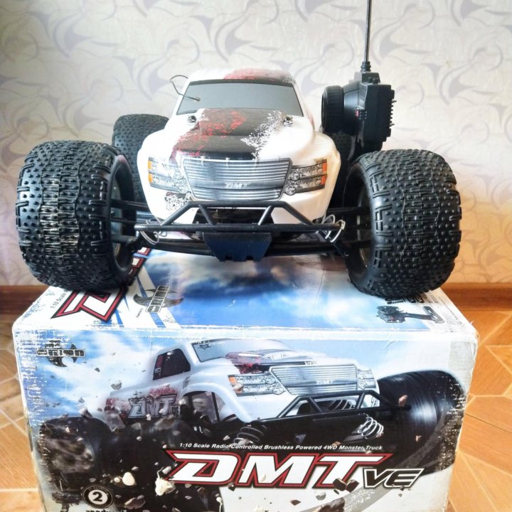 Радиоуправляемая модель Kyosho DMT VE 1:10 4WD