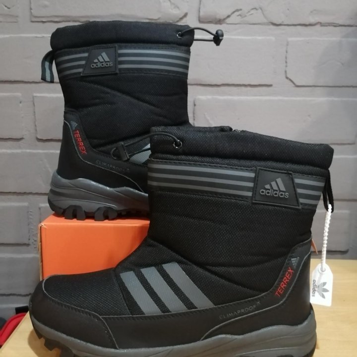 Дутики Adidas новые чёрные