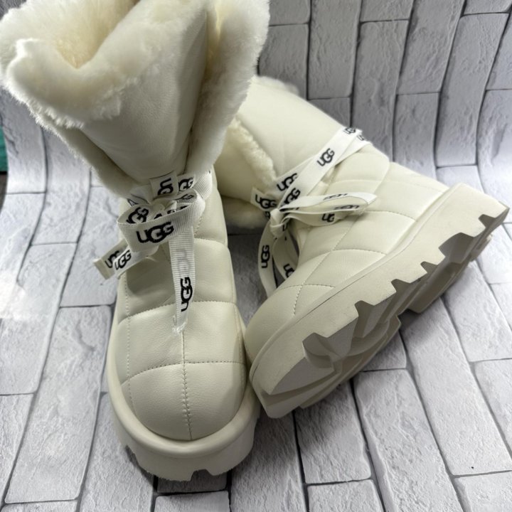 Ботинки UGG