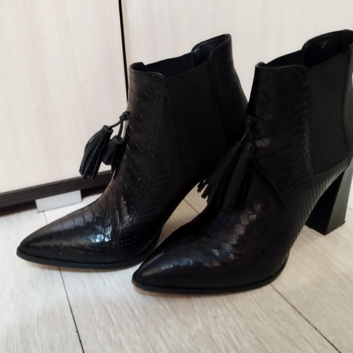 Ботильоны, ботинки 39