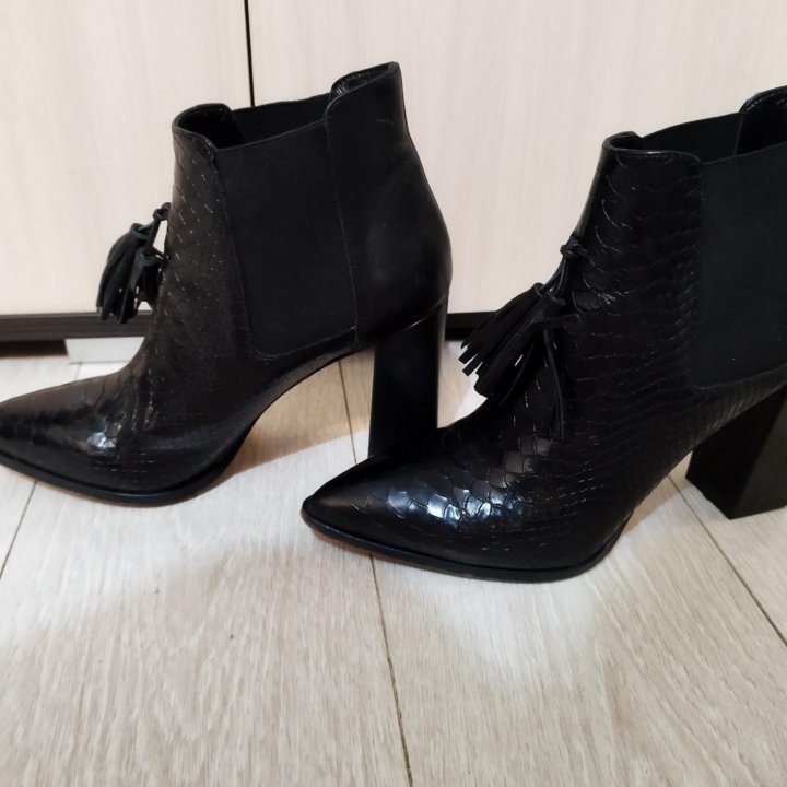 Ботильоны, ботинки 39