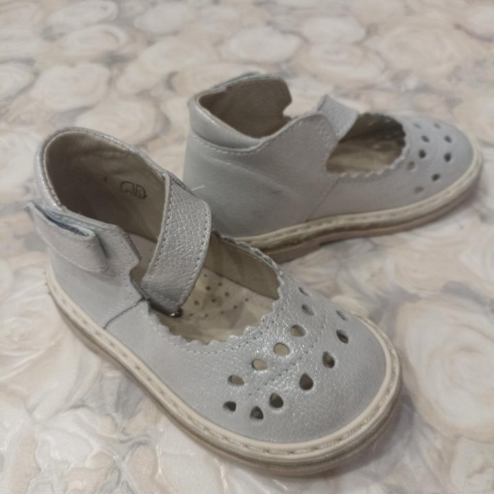 Сандали туфли