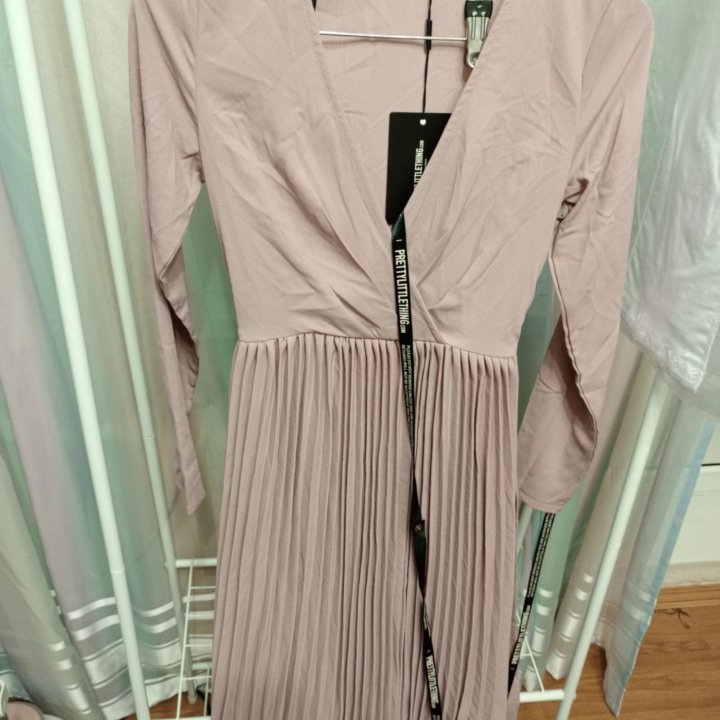 Платье новое