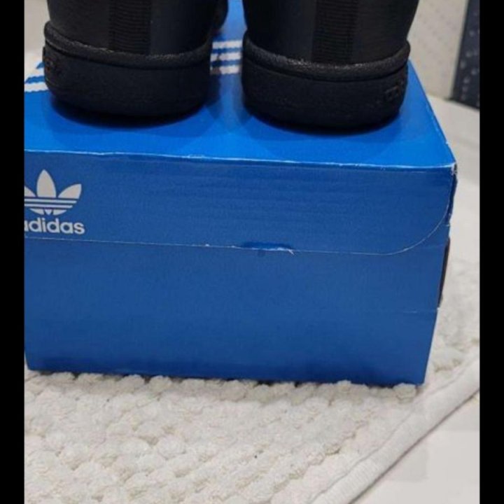 Кроссовки детские adidas