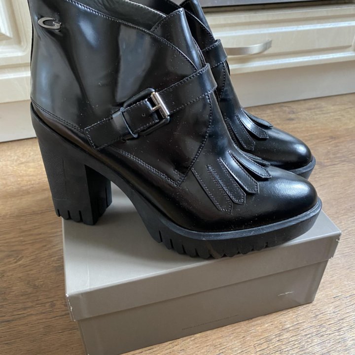 Ботильоны alberto guardiani 40