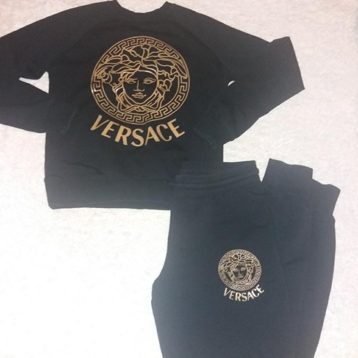 Спортивный костюм Versace 44