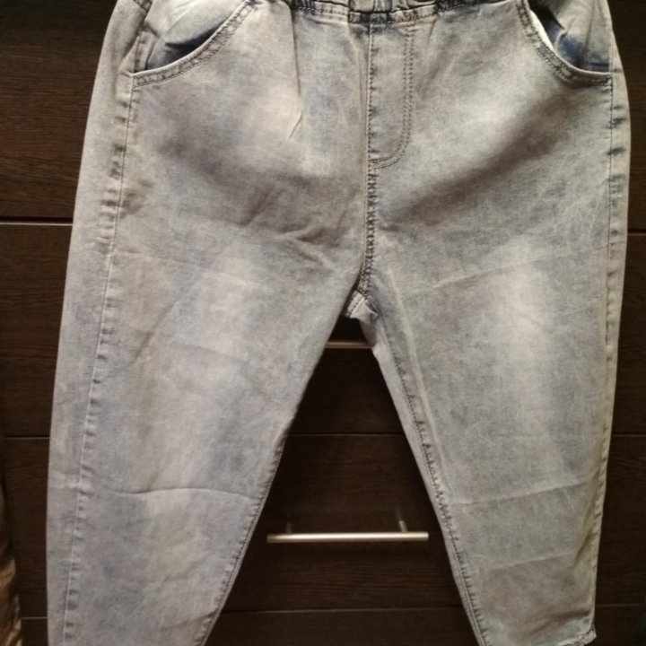Джинсы,капри