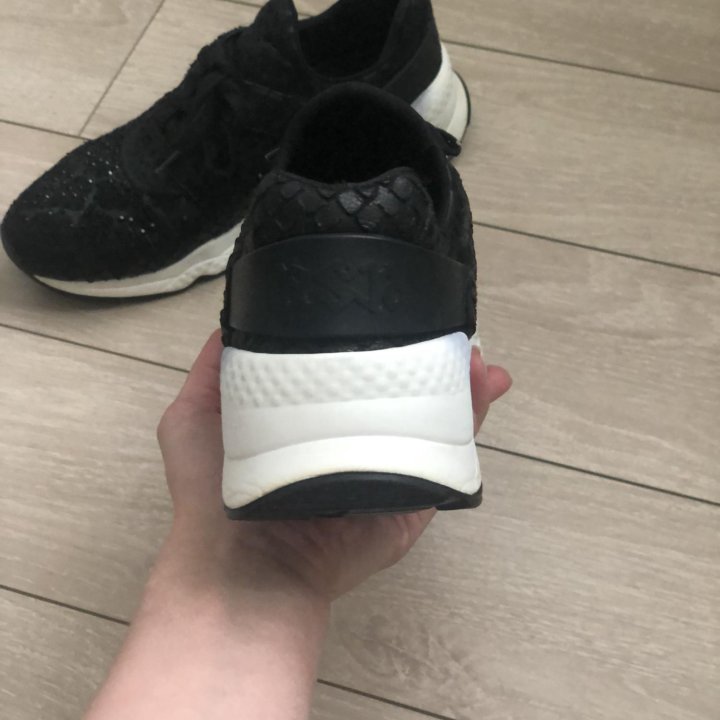 Кроссовки ASH