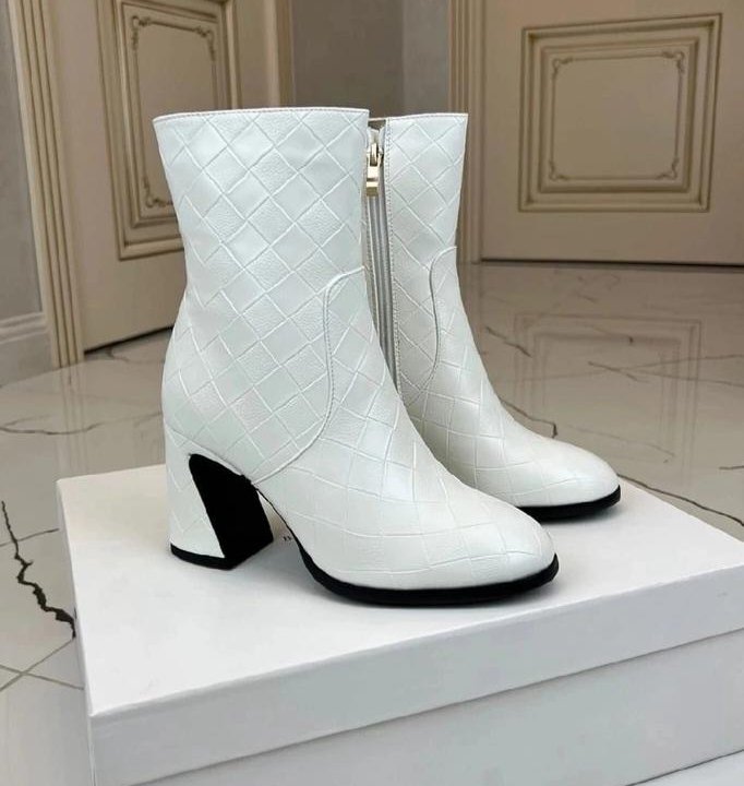 Ботинки 37 38