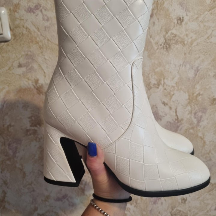 Ботинки 37 38