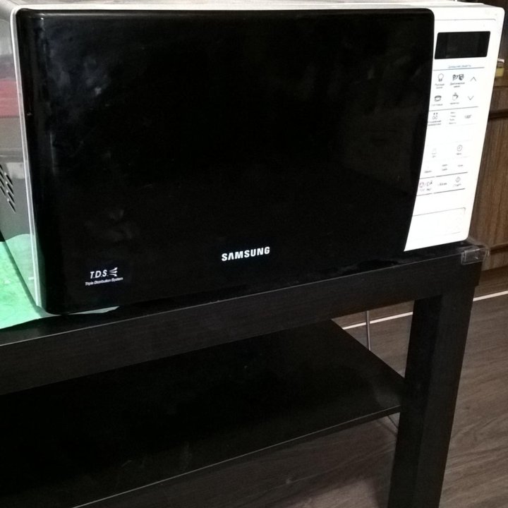 Микроволновая печь SAMSUNG ME83KRW-1/BW