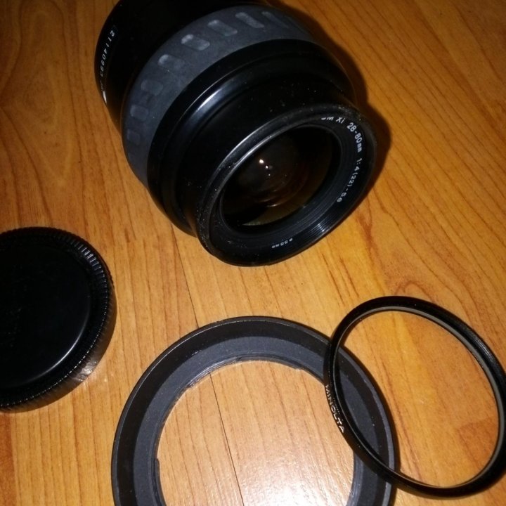 Minolta AF ZOOM XI 28-80 mm f/ 4-5.6