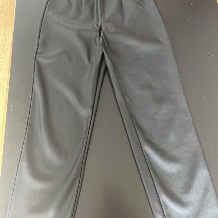 Брюки кожаные