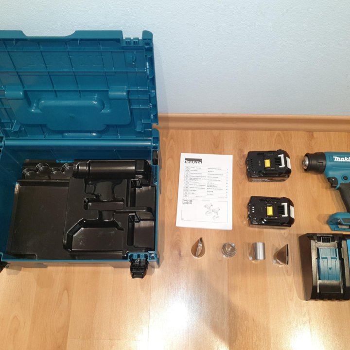 Фен строительный аккумуляторный Makita DHG 181