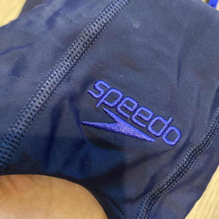 Купальник женский слитный Speedo 40-42