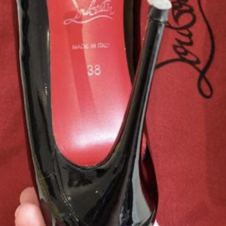 Туфли Louboutin