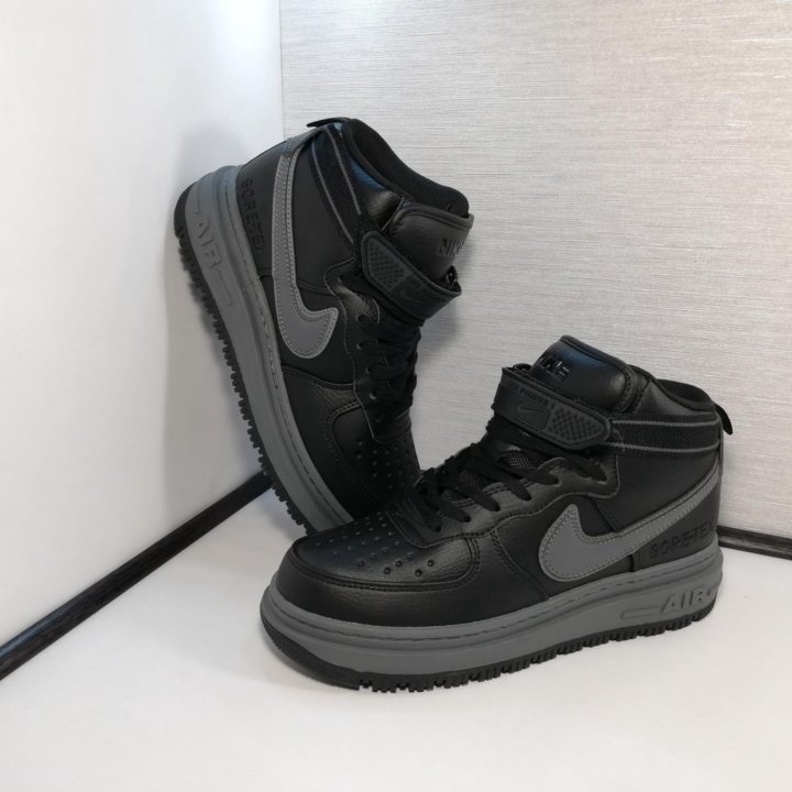 Кроссовки Nike air Force1 Зимние