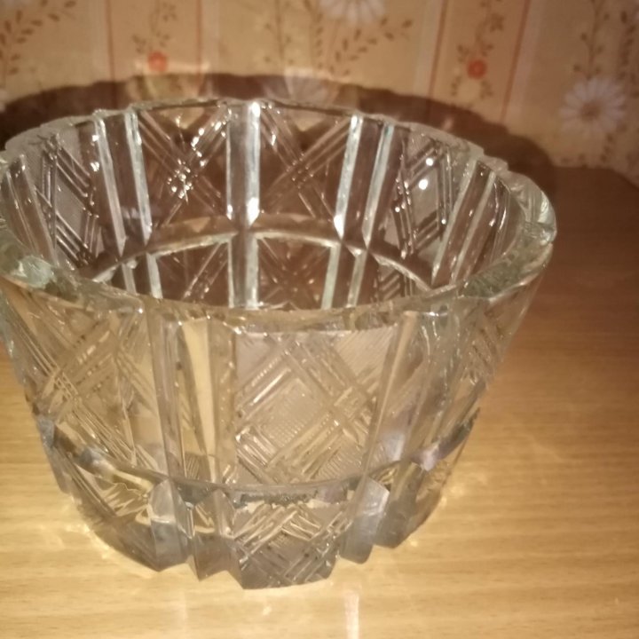 Хрустальные вазы