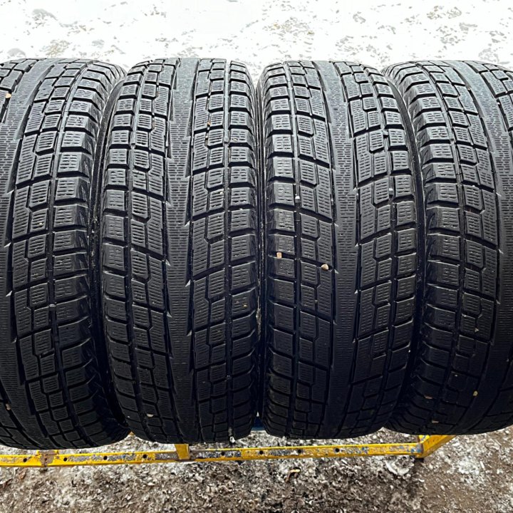 Зима Yokohama Geolandar I/T-S G073 225/65 R17 102Q