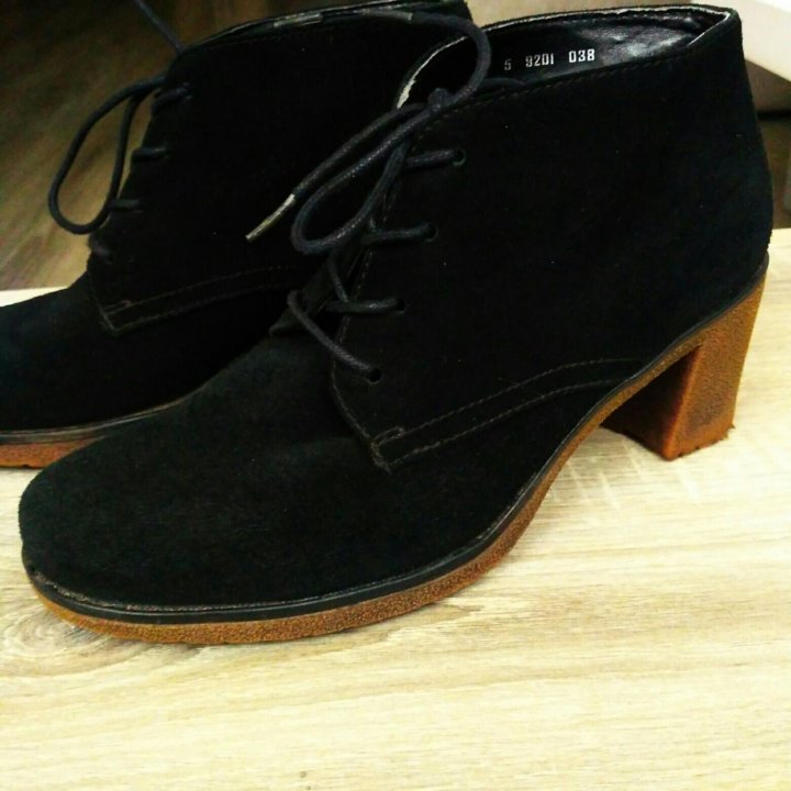 Ботильоны Ara