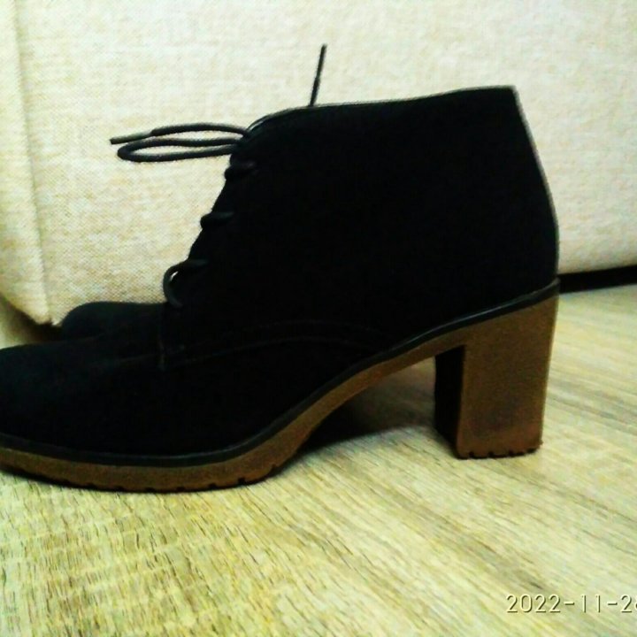 Ботильоны Ara