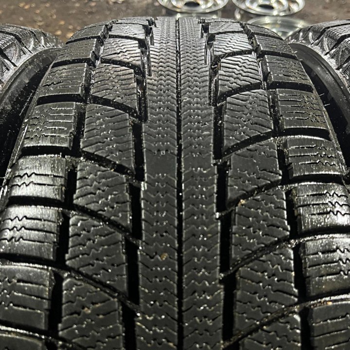 Зима Triangle TR777 215/60 R17 96H