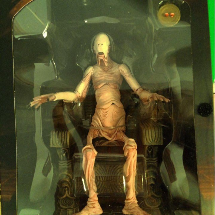 Pan's Labyrinth Pale Man (neca), фигурка Бледного