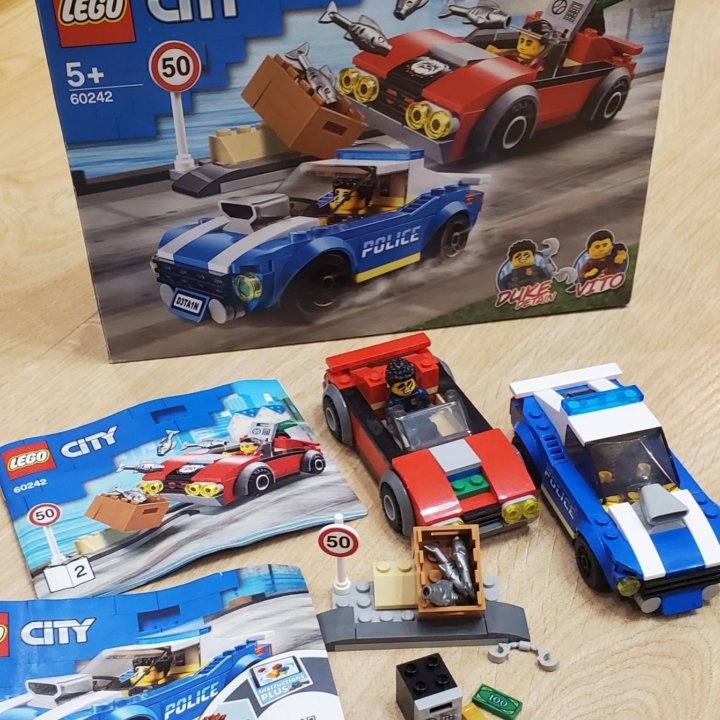 Конструктор LEGO City 60242 Арест на шоссе