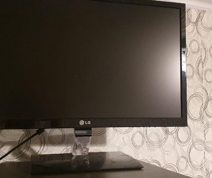 Монитор LG flatron E2360-PN