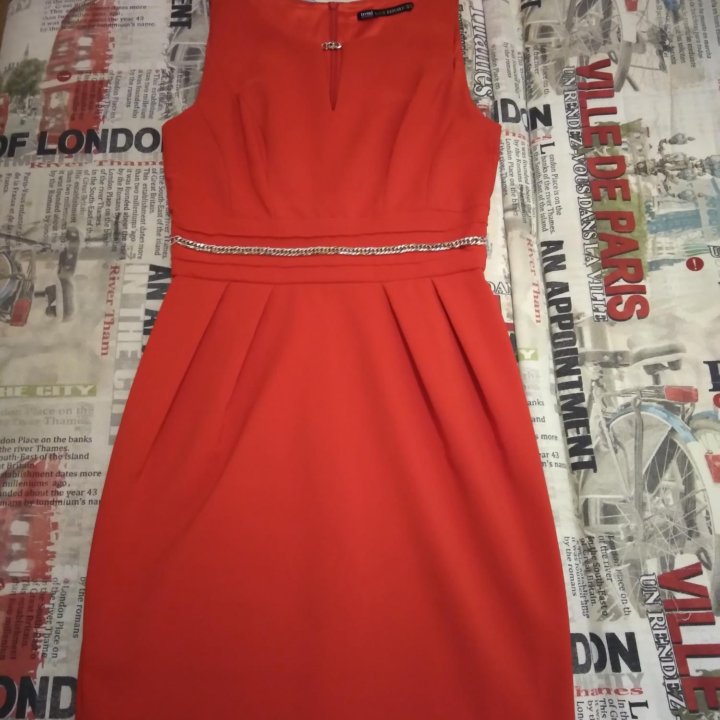 Платье красное 44 LOVE REPUBLIC