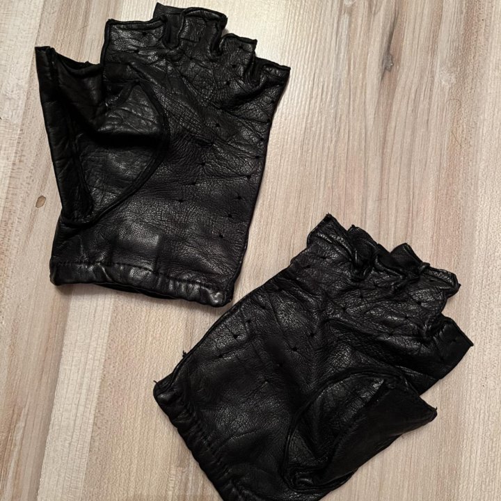 Женские перчатки