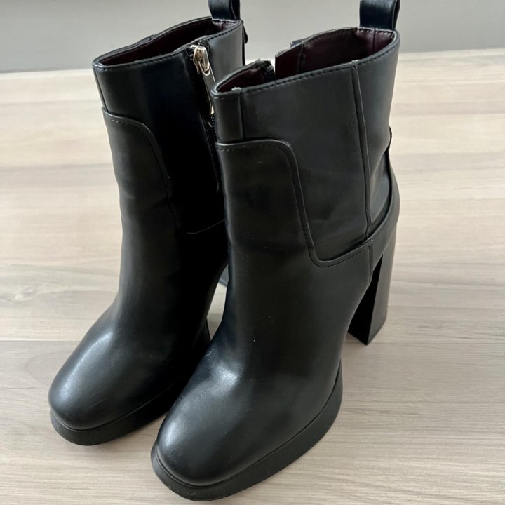 Ботинки Zara (36)