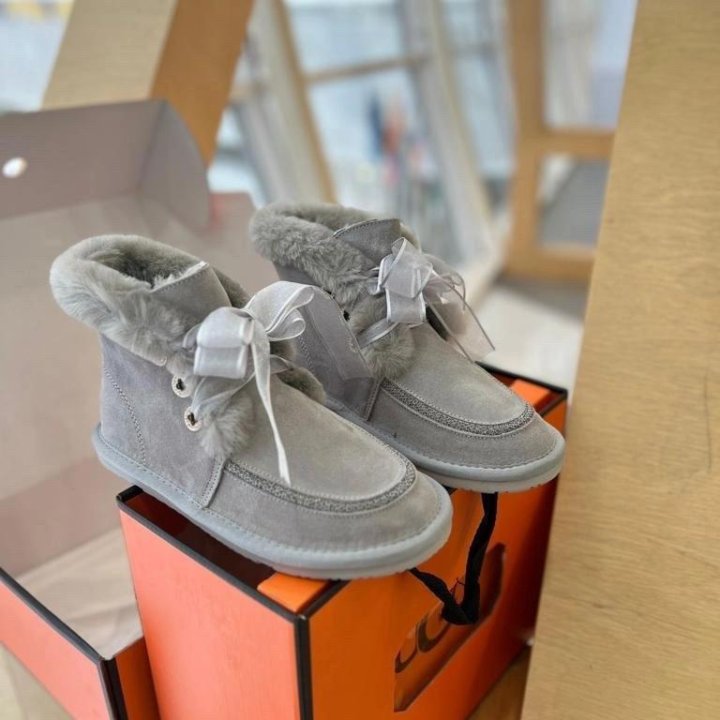 Замшевые ботинки????