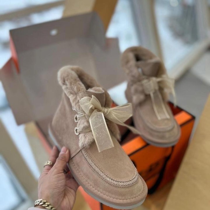 Замшевые ботинки????