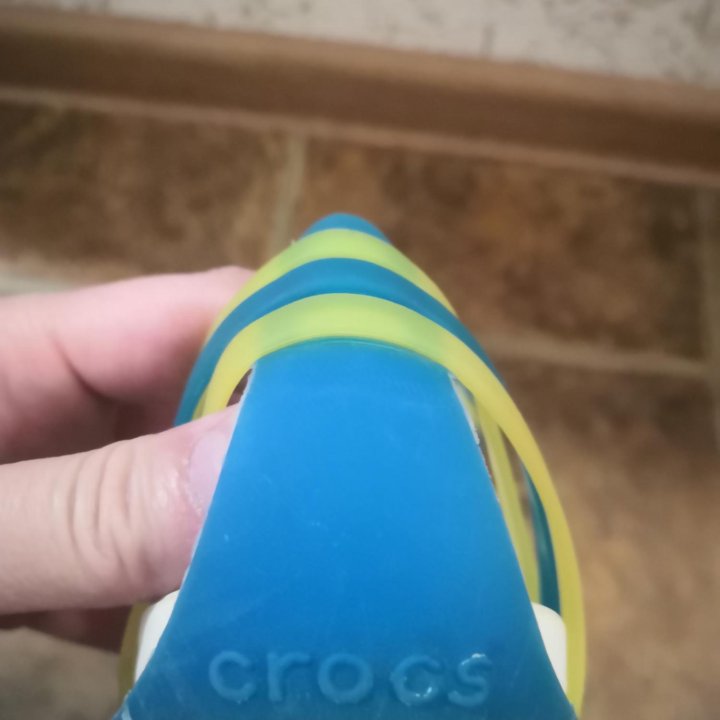 Сандали Crocs W6