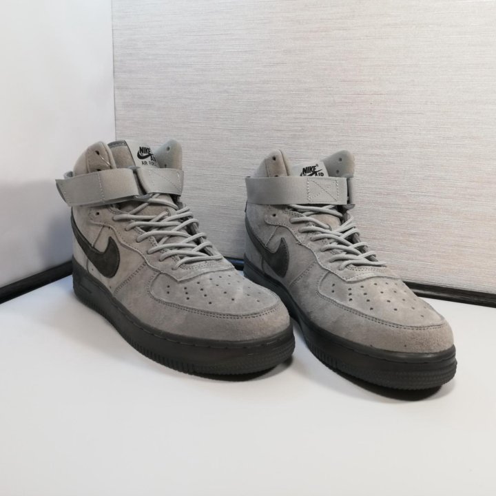 Кроссовки Nike air Force 1