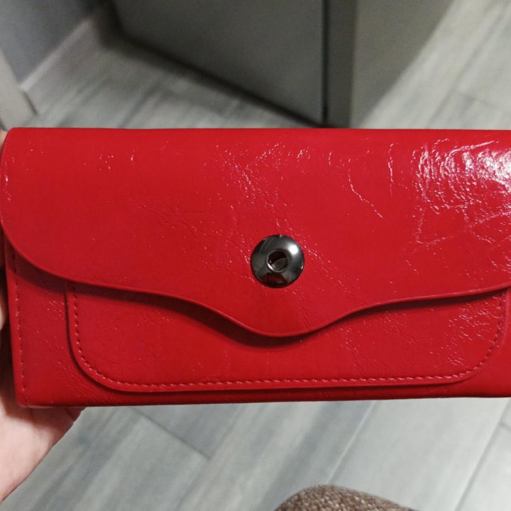 Женский кошелек