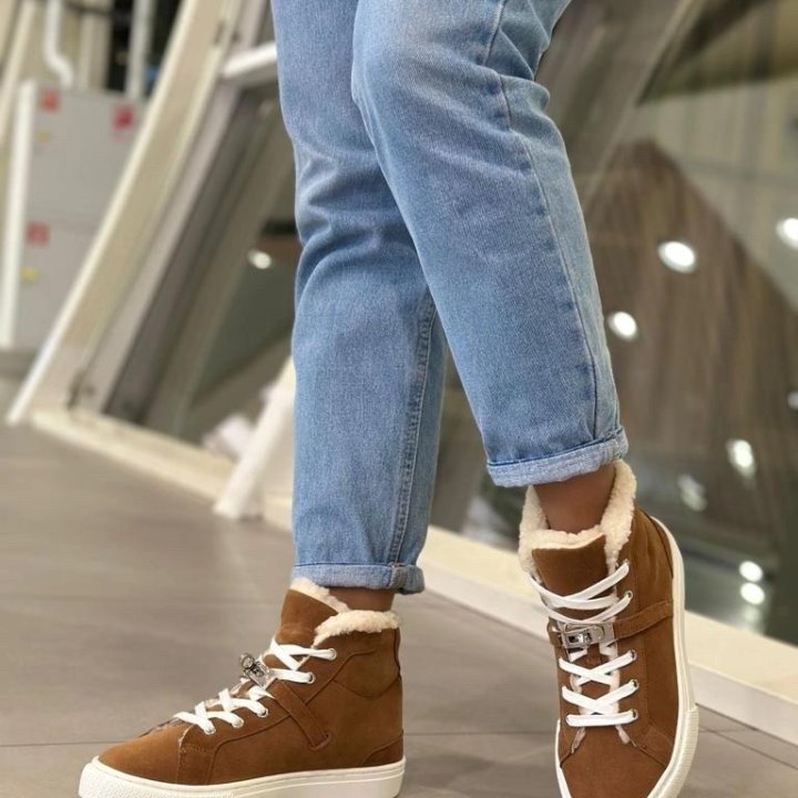 Кроссовки Hermes????