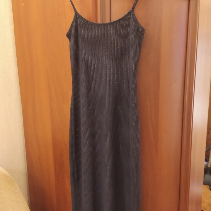 Платье праздничное