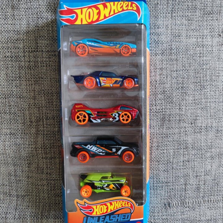 Hot wheels набор 5 машинок