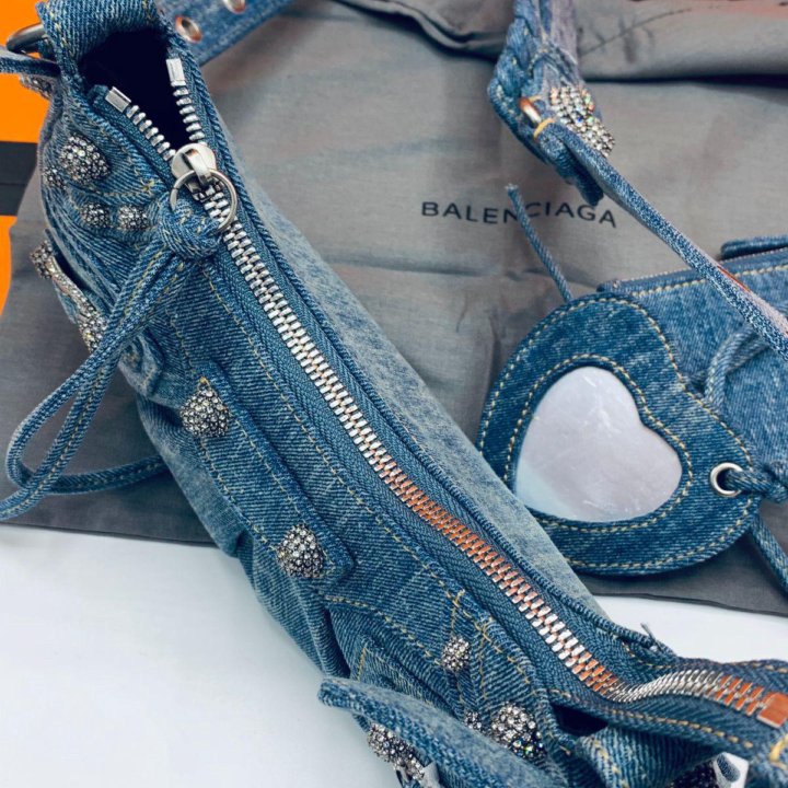 Сумка Balenciaga