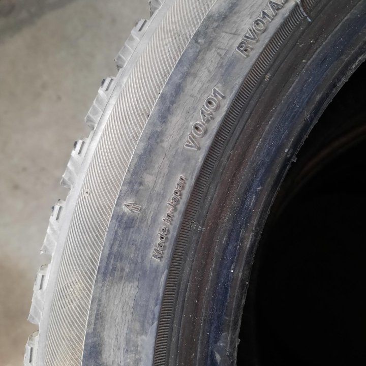 Bridgestone 215/45/16, 4шт